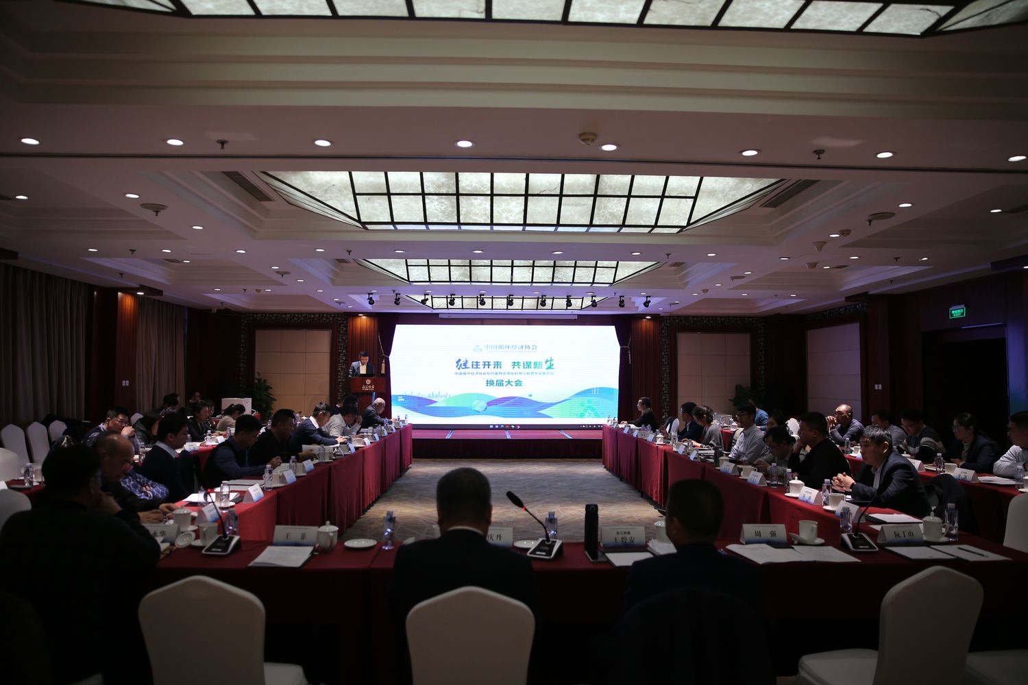 1736931926879373.jpg 1736931926879373.jpg